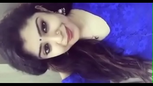 Indian xnxx video beautiful girl seduction expression